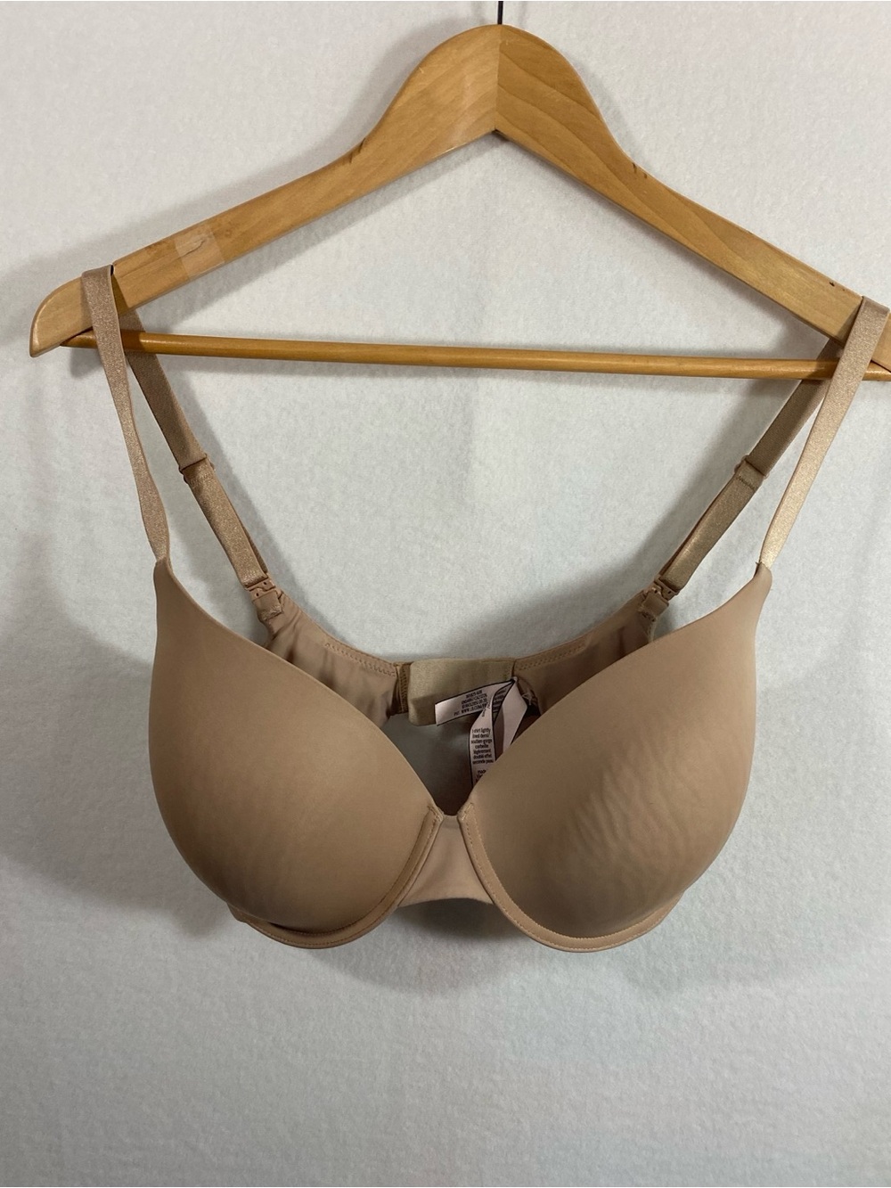 Victoria's Secret Bra Nude T-Shirt Lightly Lined Demi Underwire Bra 34DDD